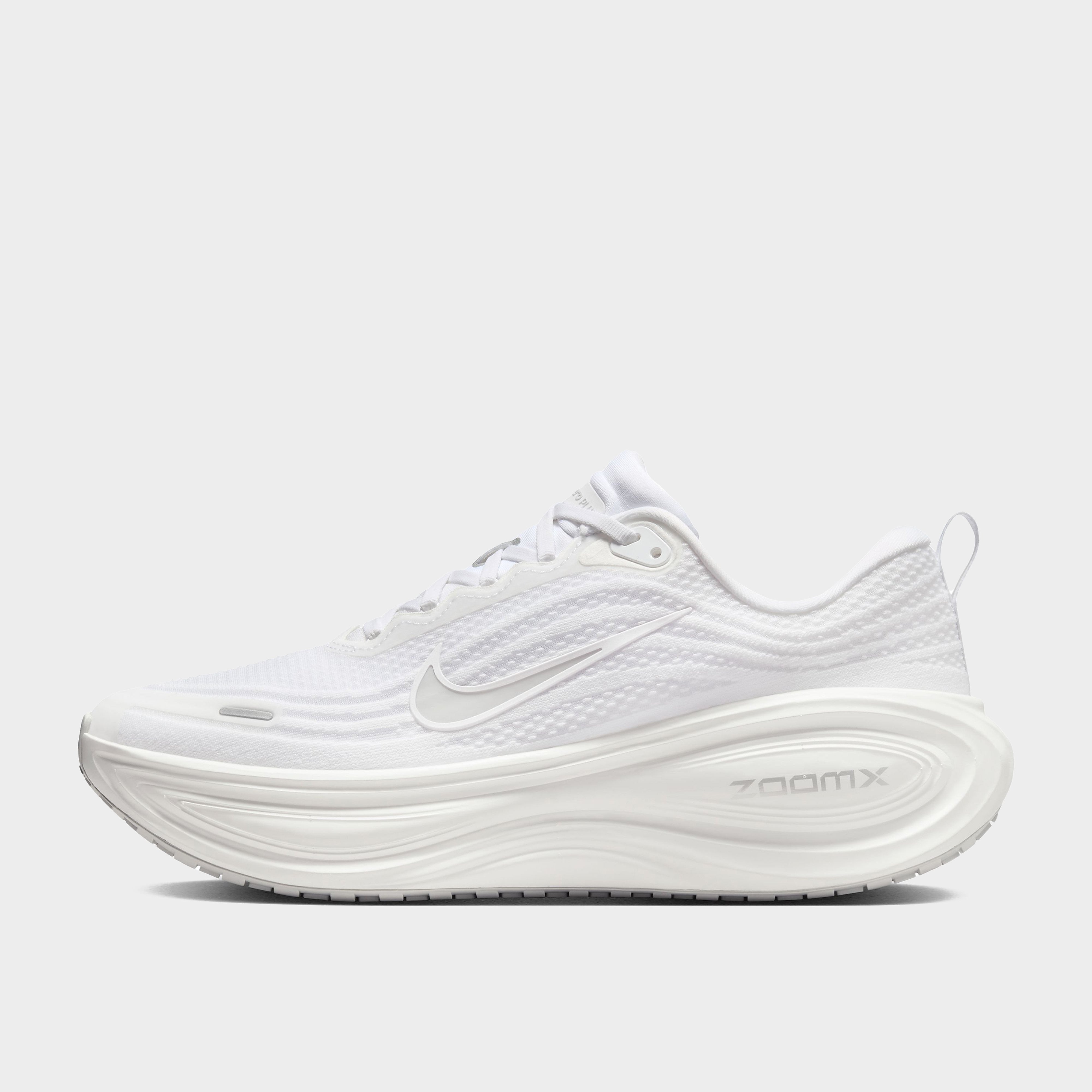 Nike Vomero Plus - White