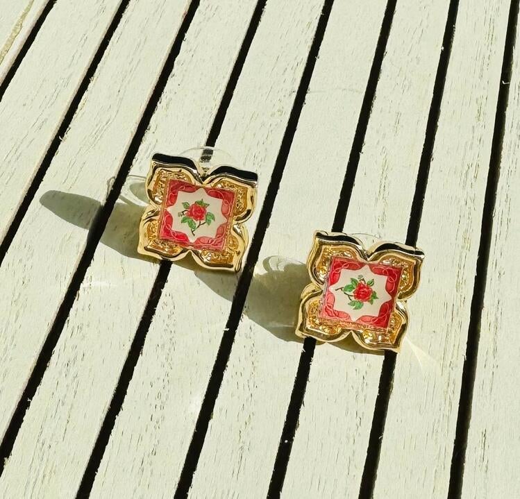 Rare Bird Collection [] Peranakan Floral Stud - Rosy Pink