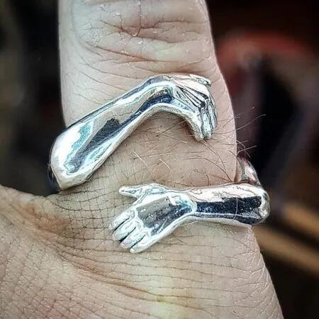 Hug Muscle Hands Rings For Women Men Gothic Cuff Jewelry - Resizable - Silver