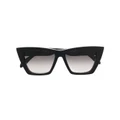 Alexander McQueen Eyewear logo-debossed cat-eye frame sunglasses - Black