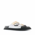 Moschino logo-plaque flat sandals - White