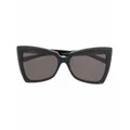 Balenciaga Eyewear butterfly-frame tinted sunglasses - Black