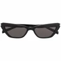 Saint Laurent Eyewear tinted cat-eye frame sunglasses - Black