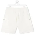 Moncler Enfant patch pocket shorts - White