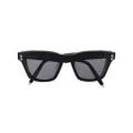 Akoni Ara cat eye-frame sunglasses - Black