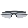 Oakley logo-print tinted sunglasses - Black
