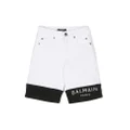 Balmain Kids logo-print denim shorts - White
