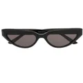 Balenciaga Eyewear logo-plaque cat-eye sunglasses - Black
