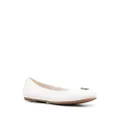 Tommy Hilfiger logo plaque ballerina shoes - White