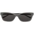 Balenciaga Eyewear logo-plaque square-frame sunglasses - Grey