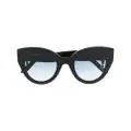 Alexander McQueen Eyewear cat-eye skull-charm sunglasses - Black