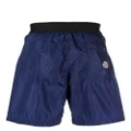 Moncler logo-waistband swim shorts - Blue