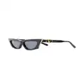 Valentino Eyewear cat-eye tinted sunglasses - Black