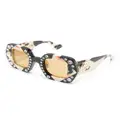 Gucci Eyewear Interlocking G-logo plaque sunglasses - Black