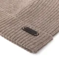 Brioni logo-patch ribbed-knit beanie - Brown