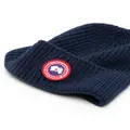 Canada Goose Artic Disc ribbed beanie - Blue