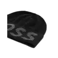 BOSS logo-print knitted beanie - Black
