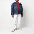 Patagonia logo-patch hooded down jacket - Blue
