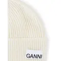 GANNI logo-appliqué ribbed beanie - Neutrals
