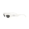 Dolce & Gabbana Eyewear DG-plaque cat-eye frame sunglasses - White