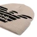 Emporio Armani logo-intarsia ribbed-knit beanie - Brown