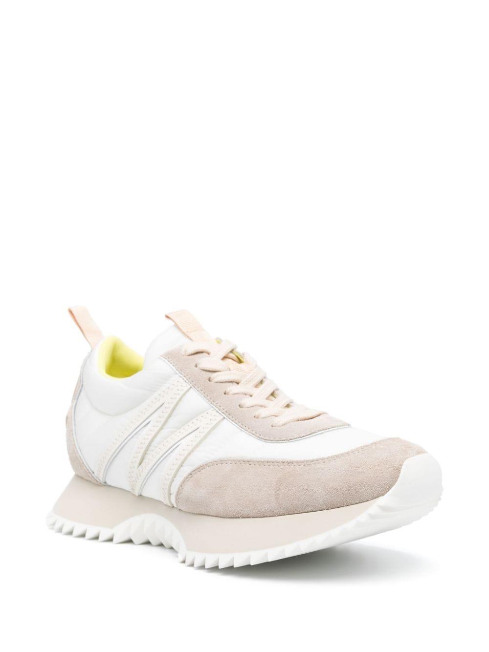 Moncler Pacey logo-patch sneakers - White