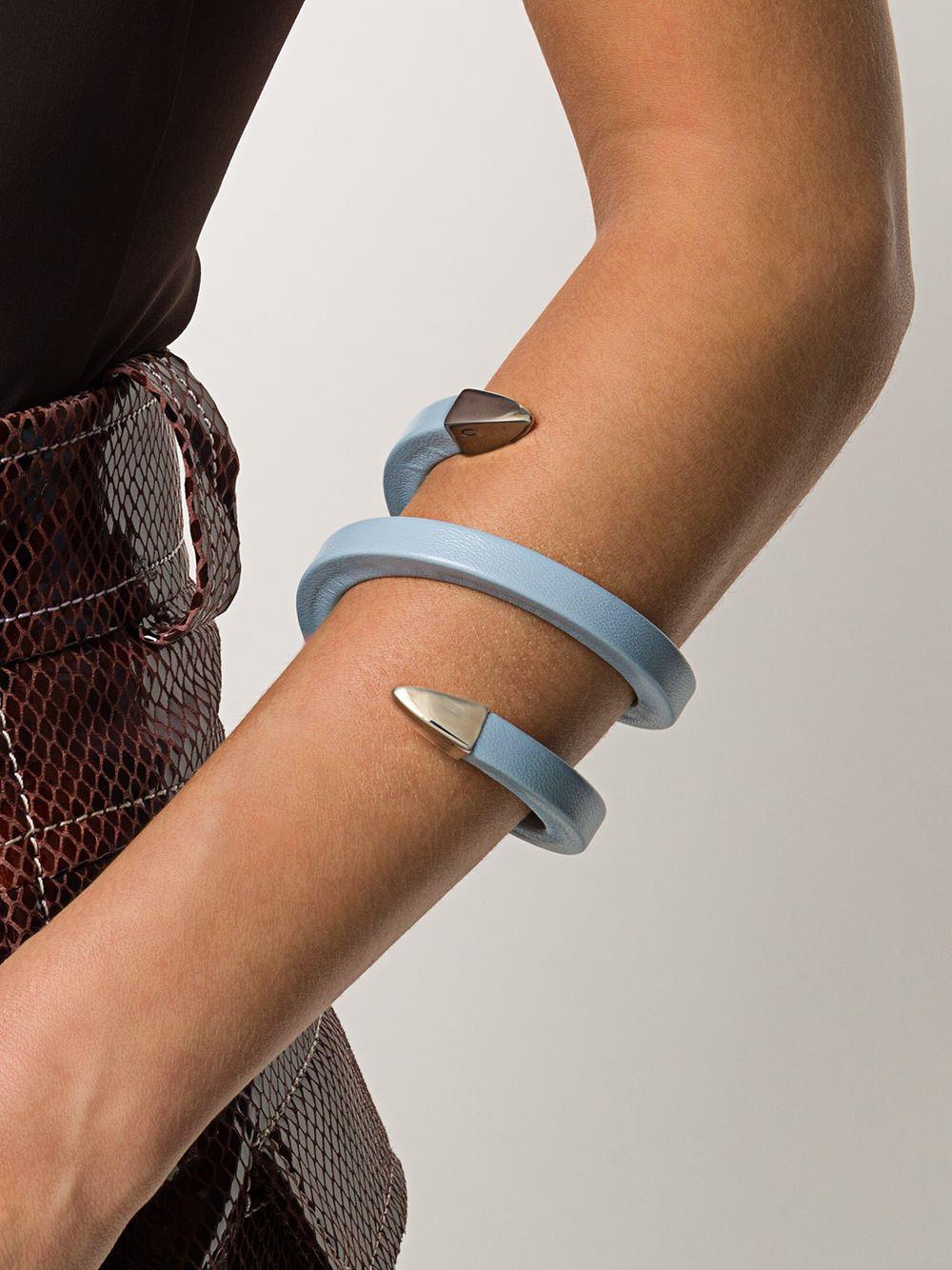 Bottega Veneta spiralled wrist cuff - Blue