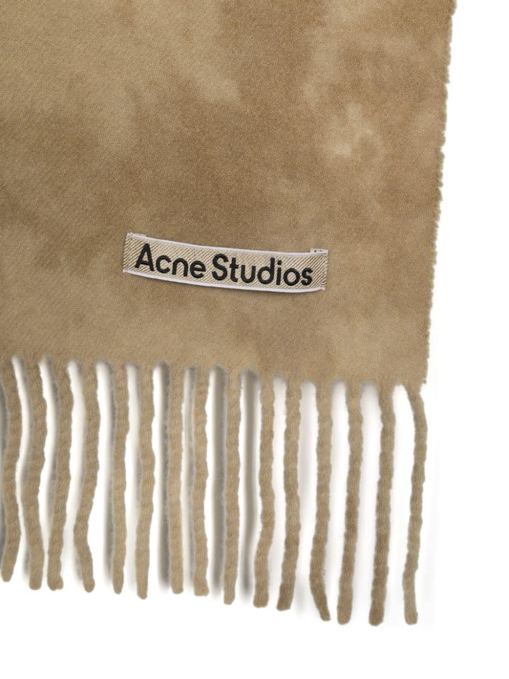 Acne Studios logo-appliqué wool scarf - Green
