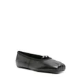 Givenchy 4G-plaque pleated ballerina shoes - Black