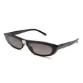 Givenchy 4Gem gradient cat-eye frame sunglasses - Black