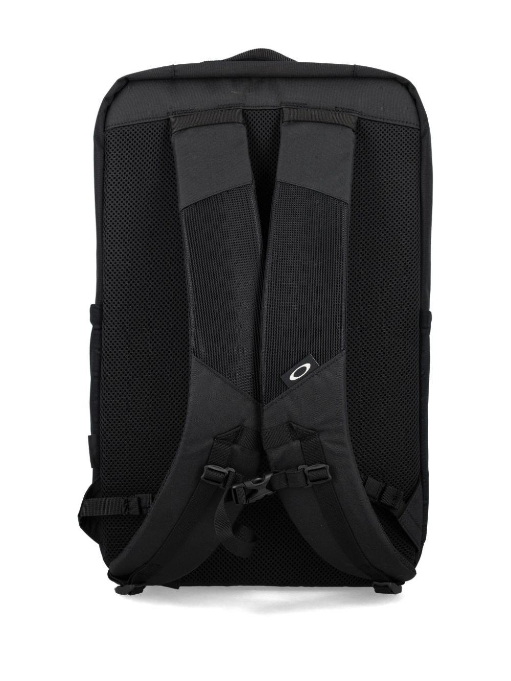 Oakley Essential M 8.0 backpack - Black