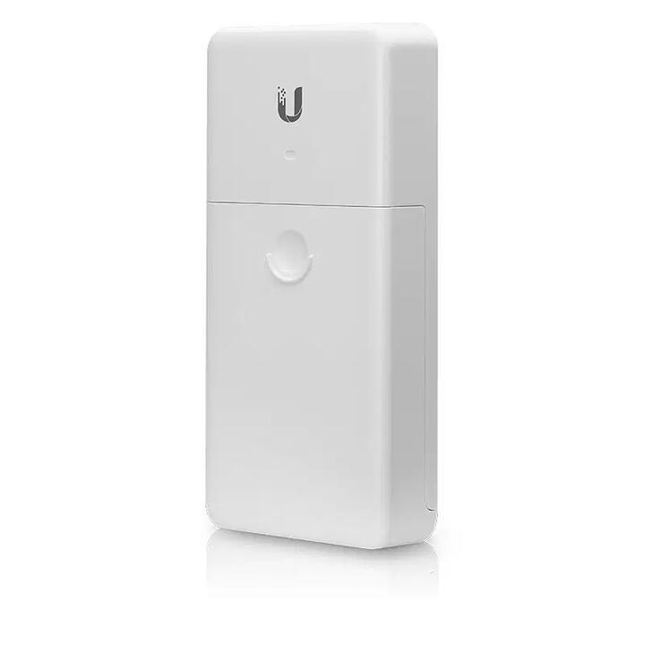 Ubiquiti NanoSwitch Outdoor 4-Port PoE Passthrough Switch