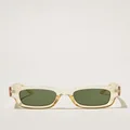 Cotton On Men - The Relax Sunglasses - Yellow crystal/green