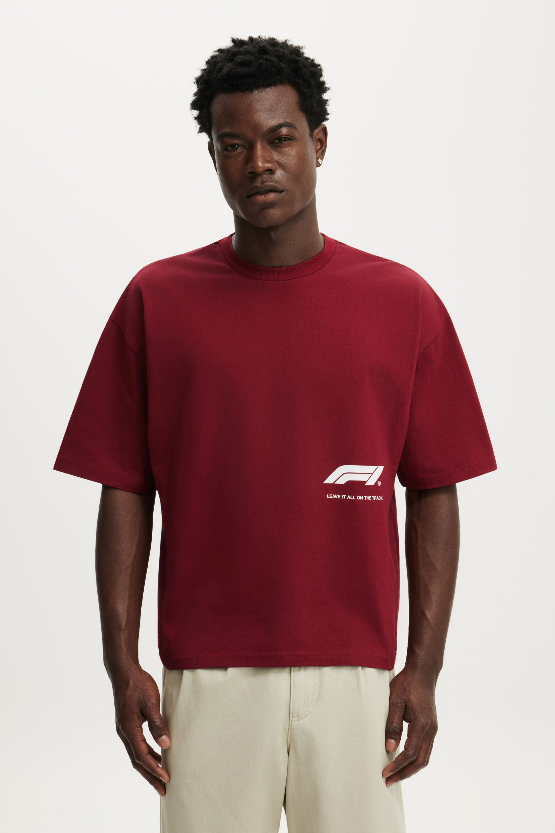 Cotton On Men - F1 Cropped Fit T-Shirt - Lcn f1 crimson / f1 - to the limit