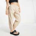 Pieces Sonni slim fit trackies in beige-Neutral