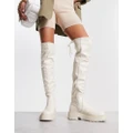 New Look over the knee chunky stretch flat boots in white-Black