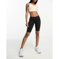 Pieces seamless legging shorts in black