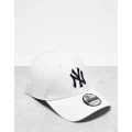New Era 9Forty NY Yankees cap in off white