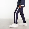 Fred Perry taped trackies in navy-Blue