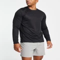 ASOS 4505 Icon slim fit long sleeve training t-shirt in mesh peformance fabric with quick dry in black
