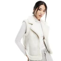 Hollister faux shearling vest with sherpa lining and pockets in off white