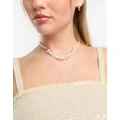 True Decadence flower pearl necklace in white-Pink