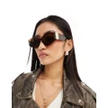 Jeepers Peepers cat eye sunglasses in brown with gold