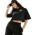 New Era embroidered logo cropped t-shirt in black