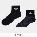 adidas Originals 2 pack camo ankle socks in black-Multi
