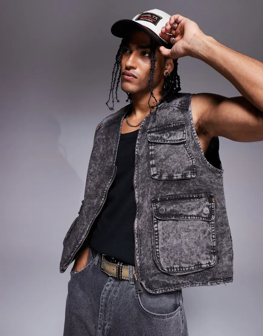 Alpha utility vest in acid wash black