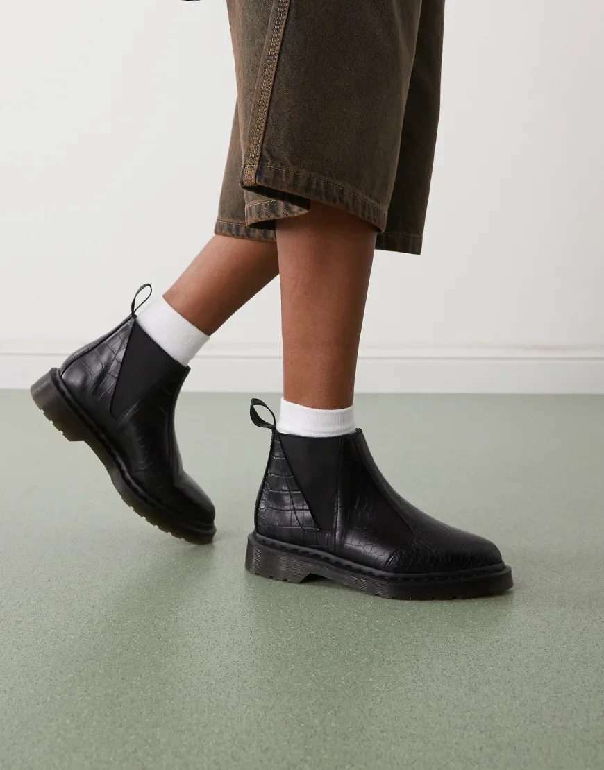 Dr Martens II Bianca Croco Chelsea boots in black