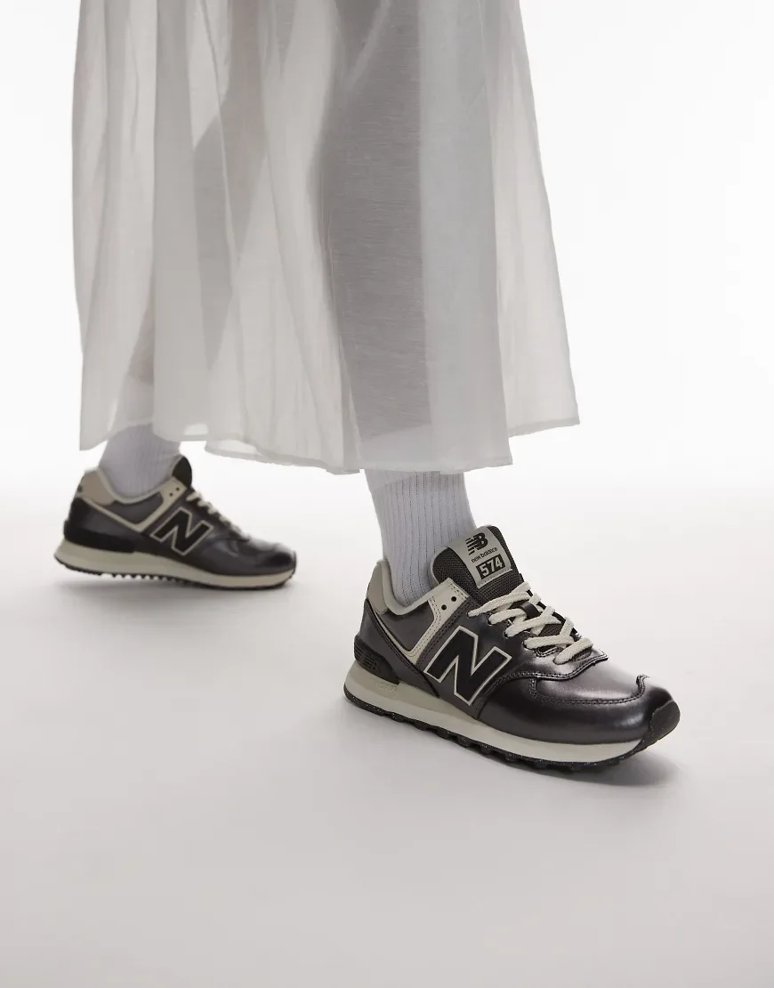 New Balance 574 sneakers in metallic black-Silver