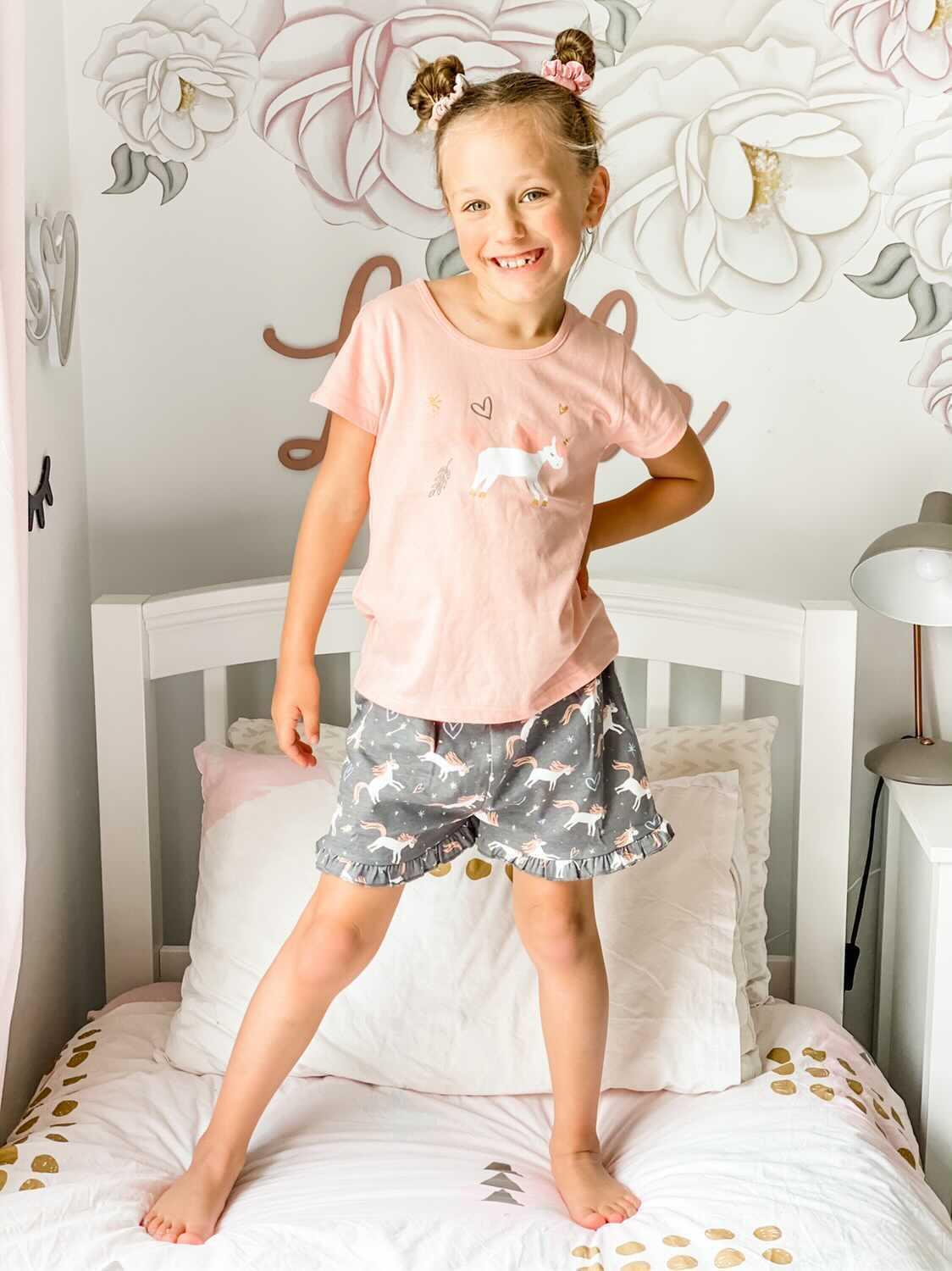 Girls PJs Summer Short Sleeve Pyjamas Pink Unicorn (2004) [Size: 3]