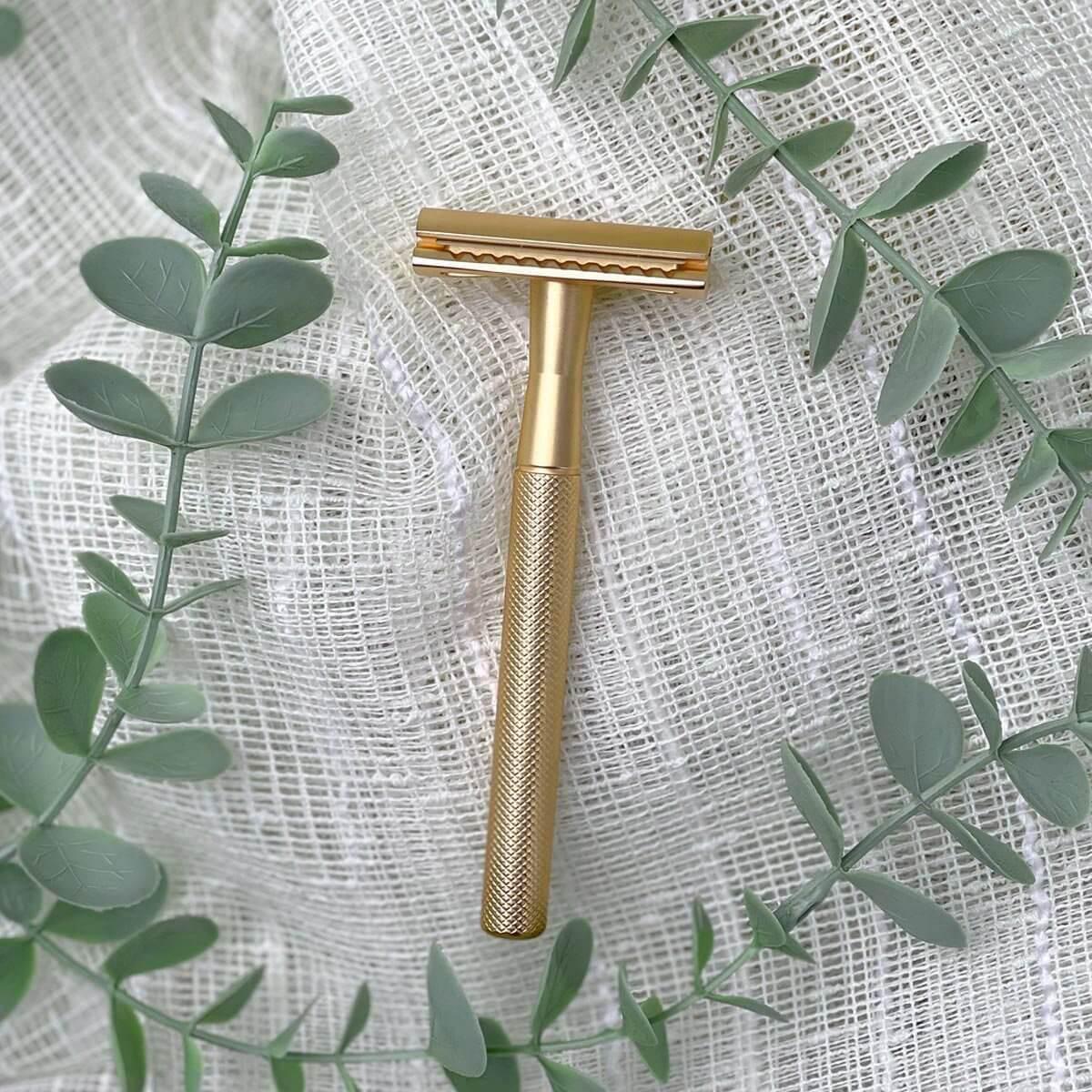 Reusable Safety Razor - Brush It On in Gold, Rose Gold